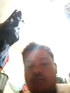 Snapshot of CatchingBouquet chatting on 10/12/25, 09:47 CatchingBouquet online show from 10/12/25, 09:47