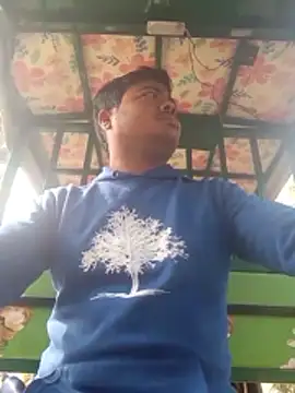 Snapshot of CatchingBouquet chatting on 01/11/26, 07:35 CatchingBouquet online show from 01/11/26, 07:35