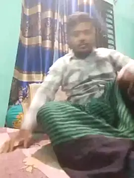 Snapshot of CatchingBouquet chatting on 02/18/26, 02:35 CatchingBouquet online show from 02/18/26, 02:35