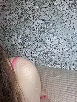 Snapshot of Olivia_OliV chatting on 03/17/26, 01:10 Olivia OliV online show from 03/17/26, 01:10