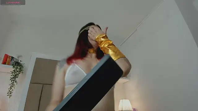 Alisson Owen online show from 11/04/25, 04:00