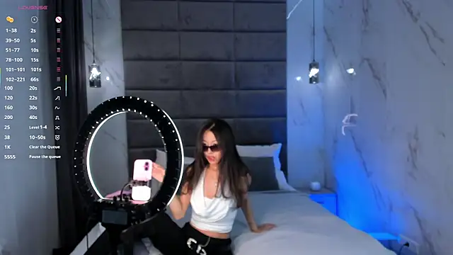 Snapshot of Nelly_Kimm chatting on 06/19/26, 12:59 Nelly Kimm online show from 06/19/26, 12:59