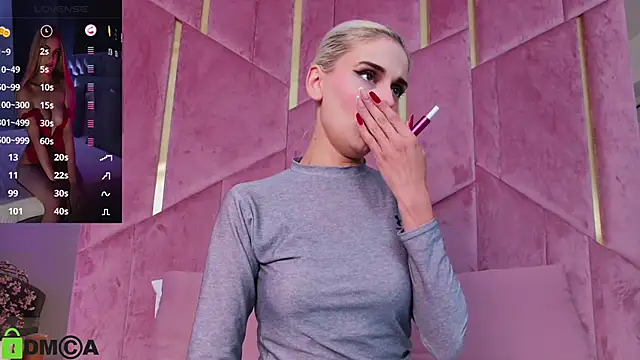 SelenaDaze online show from 09/25/25, 03:21