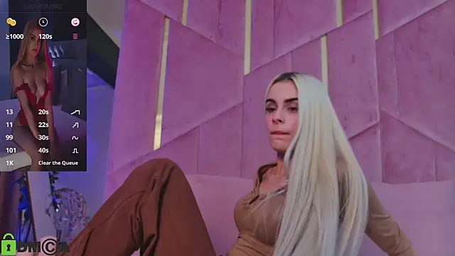 SelenaDaze online show from 10/17/25, 03:42