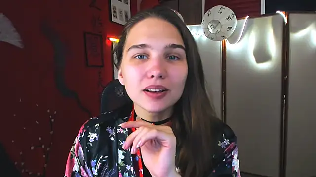 Snapshot of TessaMill chatting on 09/13/25, 05:18 TessaMill online show from 09/13/25, 05:18