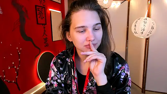 Snapshot of TessaMill chatting on 09/14/25, 05:17 TessaMill online show from 09/14/25, 05:17