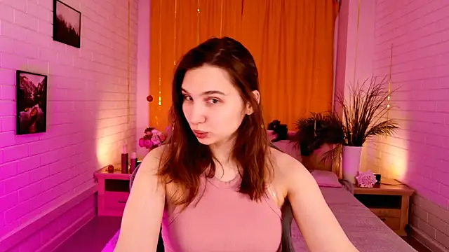 Snapshot of TessaMill chatting on 01/19/26, 09:35 TessaMill online show from 01/19/26, 09:35