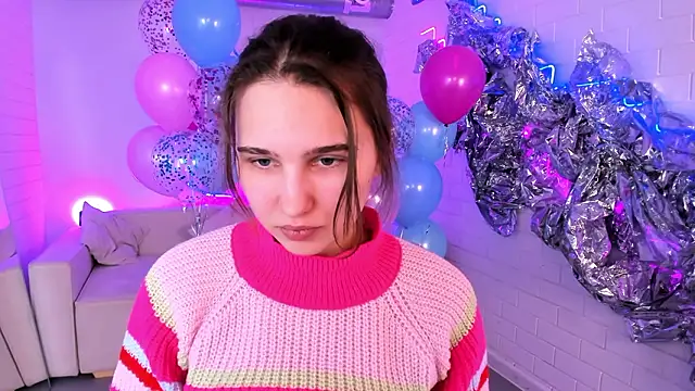 Snapshot of TessaMill chatting on 02/02/26, 11:31 TessaMill online show from 02/02/26, 11:31