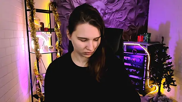 Snapshot of TessaMill chatting on 02/05/26, 09:25 TessaMill online show from 02/05/26, 09:25