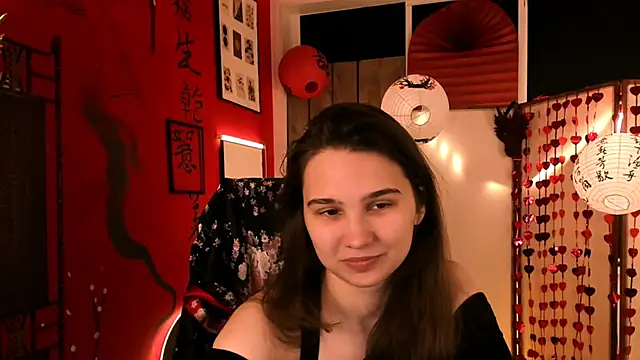 Snapshot of TessaMill chatting on 02/17/26, 05:37 TessaMill online show from 02/17/26, 05:37