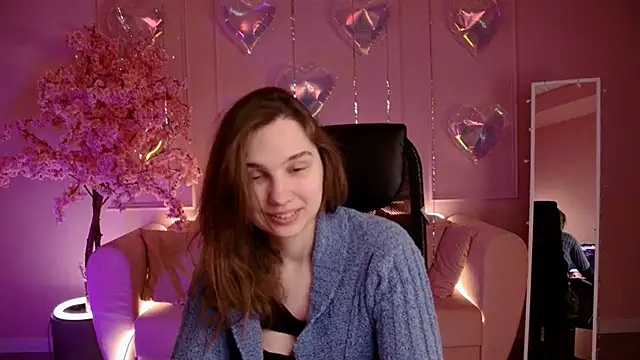 Snapshot of TessaMill chatting on 02/20/26, 05:26 TessaMill online show from 02/20/26, 05:26