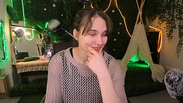 Snapshot of TessaMill chatting on 02/27/26, 08:14 TessaMill online show from 02/27/26, 08:14