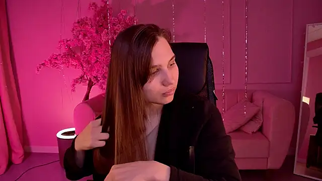 TessaMill online show from 03/24/26, 05:56