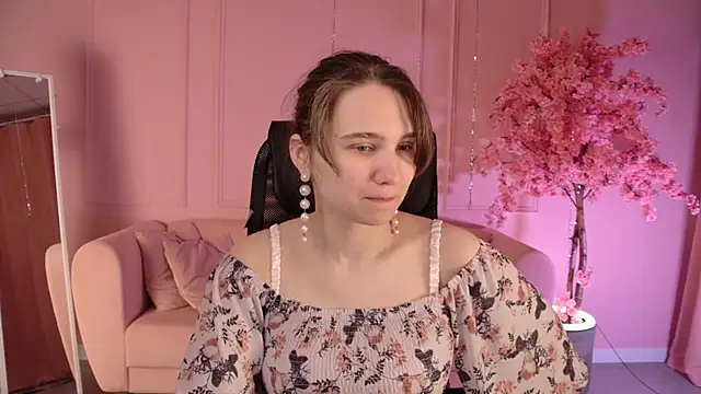 TessaMill online show from 05/13/26, 05:05
