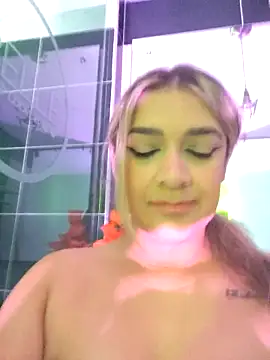 NicoleDiior online show from 06/02/26, 03:47