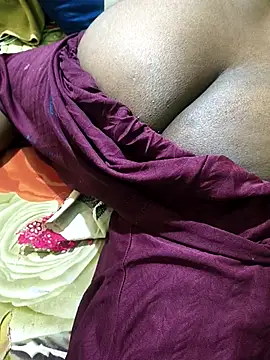 Dassing strip couple online show from 03/12/26, 05:24