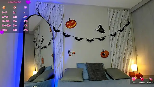 MissVioleet  online show from 10/23/25, 05:12