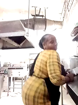 Snapshot of ShySexyBaddiexx chatting on 09/09/25, 11:21 ShySexyBaddiexx online show from 09/09/25, 11:21