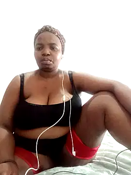 Snapshot of ShySexyBaddiexx chatting on 10/14/25, 12:50 ShySexyBaddiexx online show from 10/14/25, 12:50