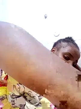 Snapshot of ShySexyBaddiexx chatting on 10/26/25, 01:55 ShySexyBaddiexx online show from 10/26/25, 01:55