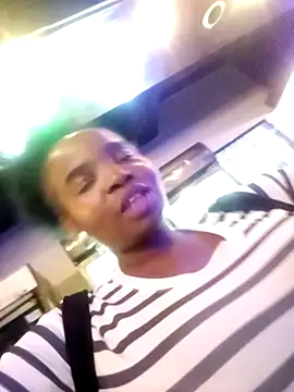 Snapshot of ShySexyBaddiexx chatting on 11/13/25, 10:19 ShySexyBaddiexx online show from 11/13/25, 10:19