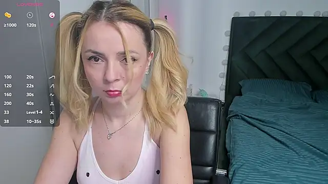 LovelyAria  online show from 09/22/25, 07:27