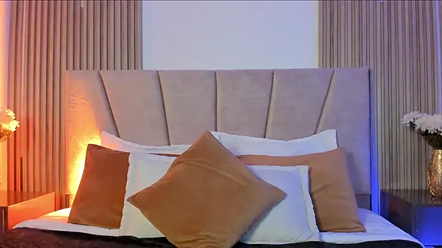 Victoria Beaumont online show from 10/11/25, 12:15