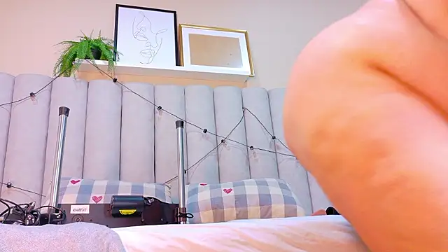 JenaCooper  online show from 02/06/26, 03:00