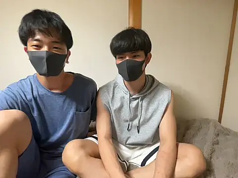 kntoo online show from 04/17/26, 01:58