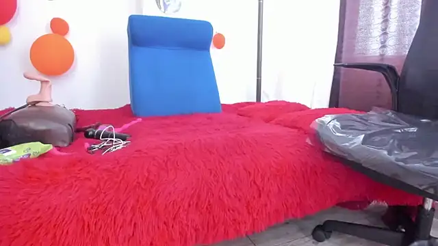 miaroberts69 online show from 07/13/26, 07:49