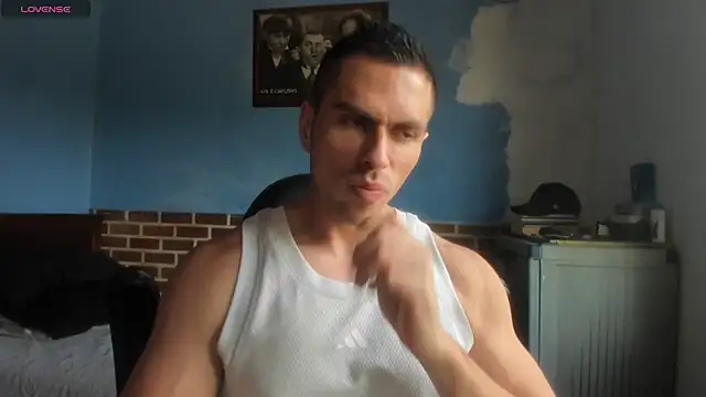Snapshot of justinkarter chatting on 06/16/26, 04:09 justinkarter online show from 06/16/26, 04:09