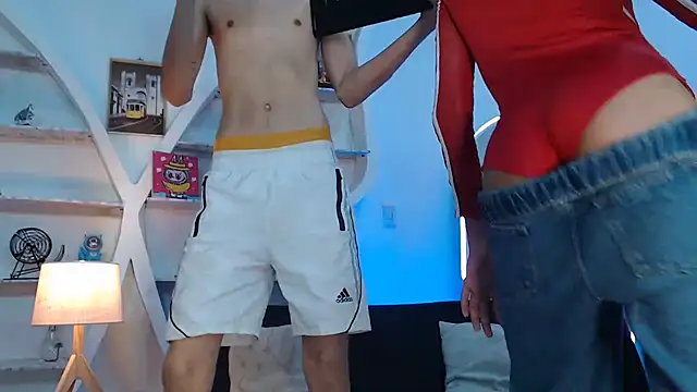 TWINKS FRIENDS online show from 09/10/25, 01:27