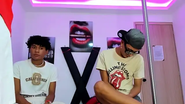 TWINKS FRIENDS online show from 10/24/25, 07:27