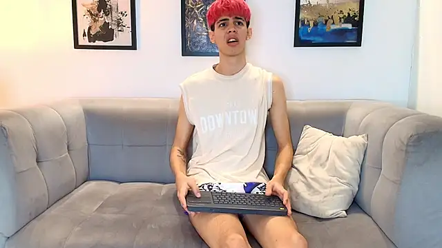 TWINKS FRIENDS online show from 05/31/26, 05:31