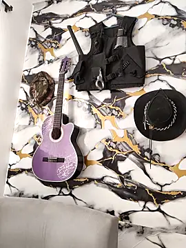 Snapshot of Hiroshi_Shen chatting on 01/16/26, 01:26 Hiroshi Shen online show from 01/16/26, 01:26