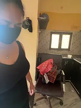 Iampriyaaa15 online show from 06/02/26, 06:59