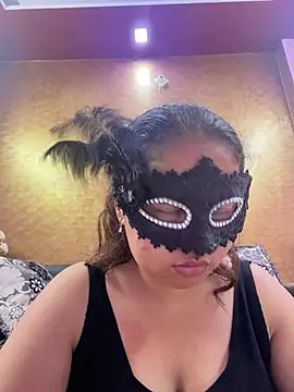 Iampriyaaa15 online show from 07/08/26, 06:40