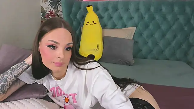 NaughtyLoryy online show from 10/29/25, 08:27