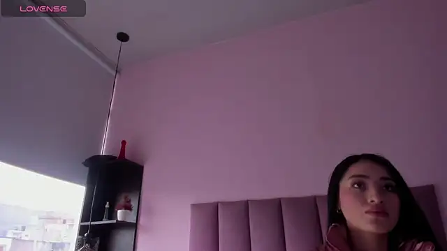 violet myerrs online show from 10/08/25, 12:36