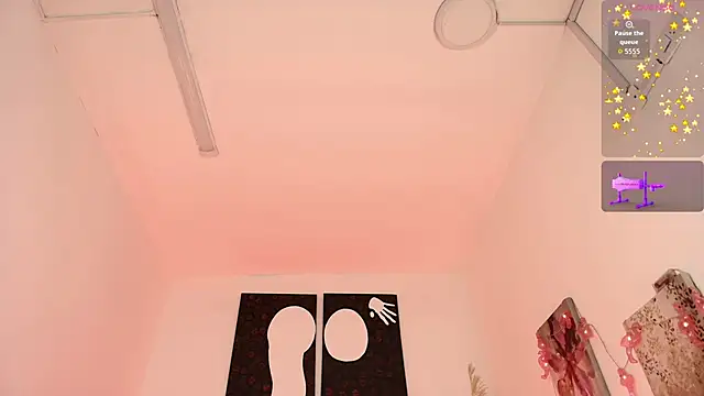 Snapshot of Iamlola_ chatting on 09/10/25, 03:17 Iamlola online show from 09/10/25, 03:17