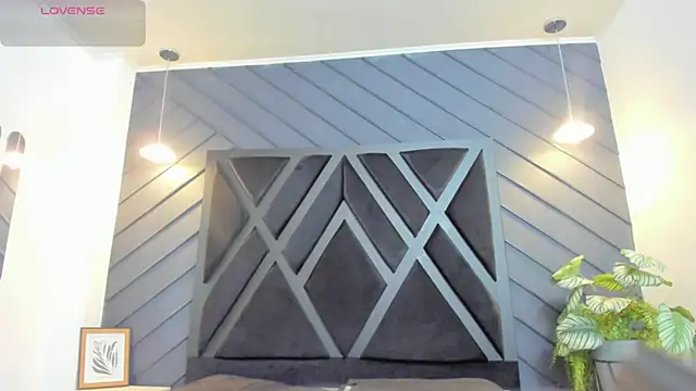 zoe martins  online show from 10/19/25, 05:35