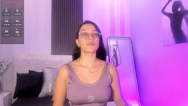 zoe martins  online show from 07/16/26, 05:30