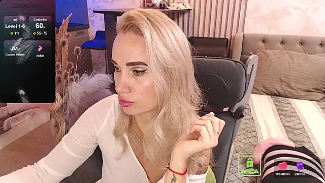 FreeBerryMILF online show from 10/15/25, 03:12