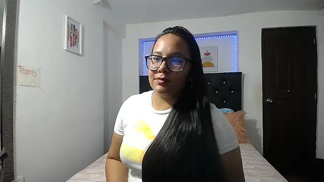 Snapshot of maria_sexx96 chatting on 11/11/25, 03:12 maria sexx96 online show from 11/11/25, 03:12