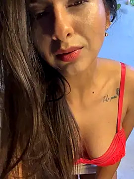 chicachocolate01 online show from 10/20/25, 04:46