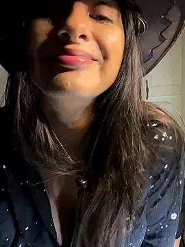 chicachocolate01 online show from 10/30/25, 07:03