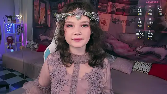 EmilyChaves online show from 10/28/25, 04:31