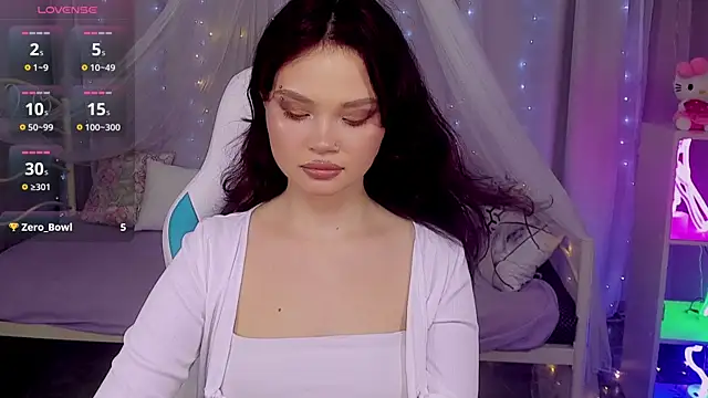 Snapshot of EmilyChaves chatting on 05/11/26, 02:45 EmilyChaves online show from 05/11/26, 02:45