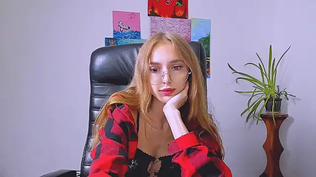 Snapshot of Miss_SammyQ chatting on 09/24/25, 07:28 Miss SammyQ online show from 09/24/25, 07:28