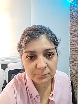 queemking online show from 02/09/26, 07:07